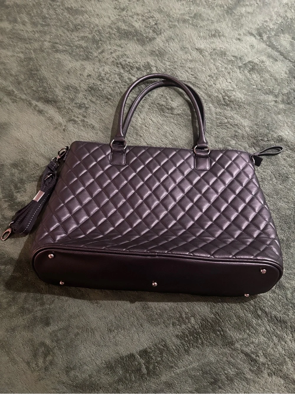 NWT Solo New York Waldorf Tote Quilted faux Leather Bag WITH shoulder strap